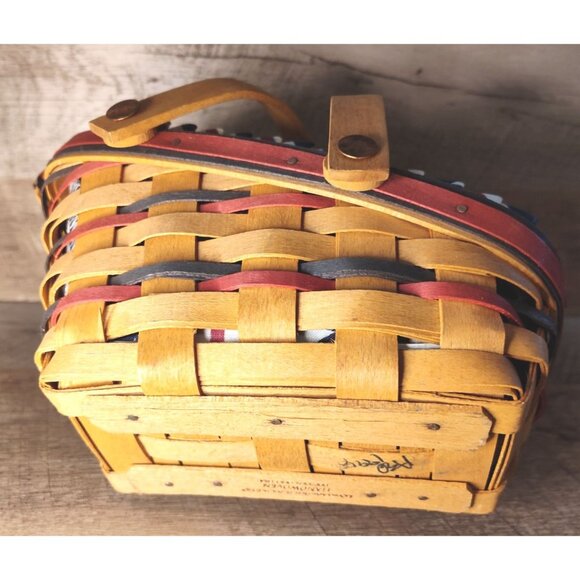 Longaberger Square Basket With Patriotic Liner & Plastic Protector - Picture 5 of 12